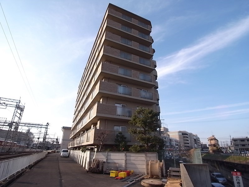 シャンティー西大寺 504号室 外観