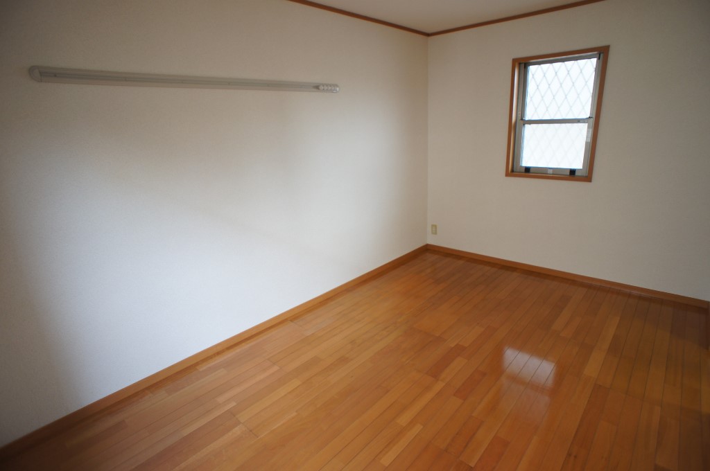 ルーチェ本町 ベッドルーム