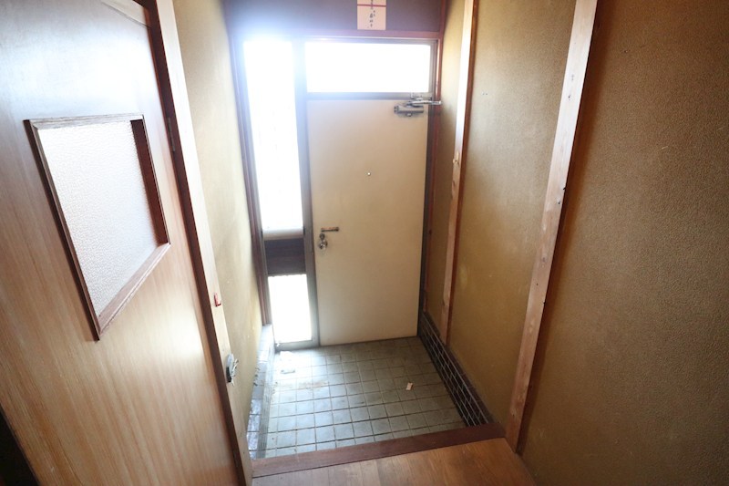 筒井町戸建 玄関