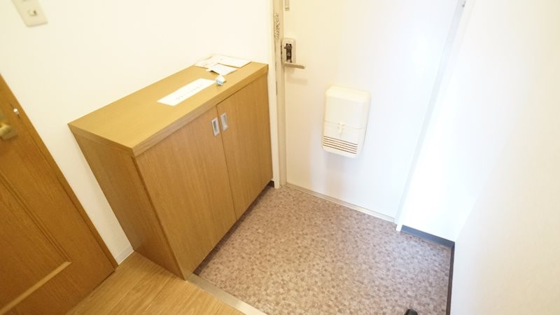 アビタシオンヨシダ 玄関