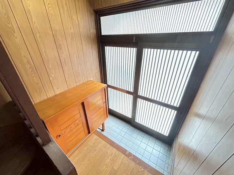 神殿町貸家 玄関