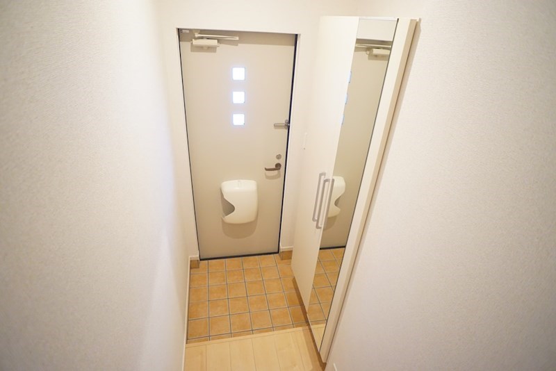 サンリット　法隆寺Ⅲ 玄関
