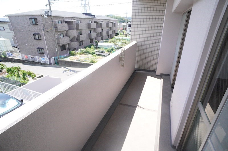 ラフォーレ三郷弐番館 ベランダ