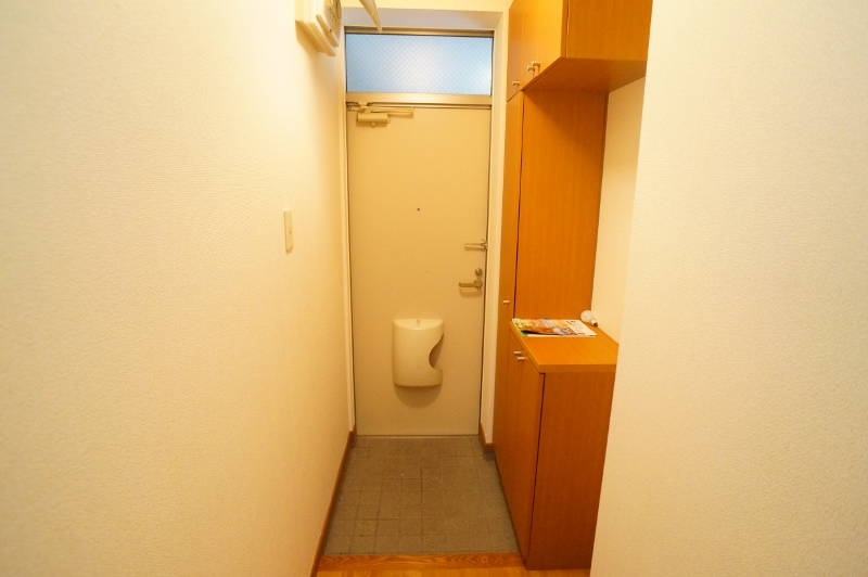 サンビレッジ 玄関