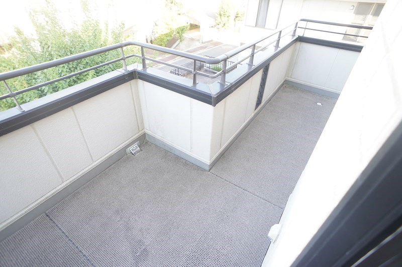 帝塚山1丁目戸建 ベランダ