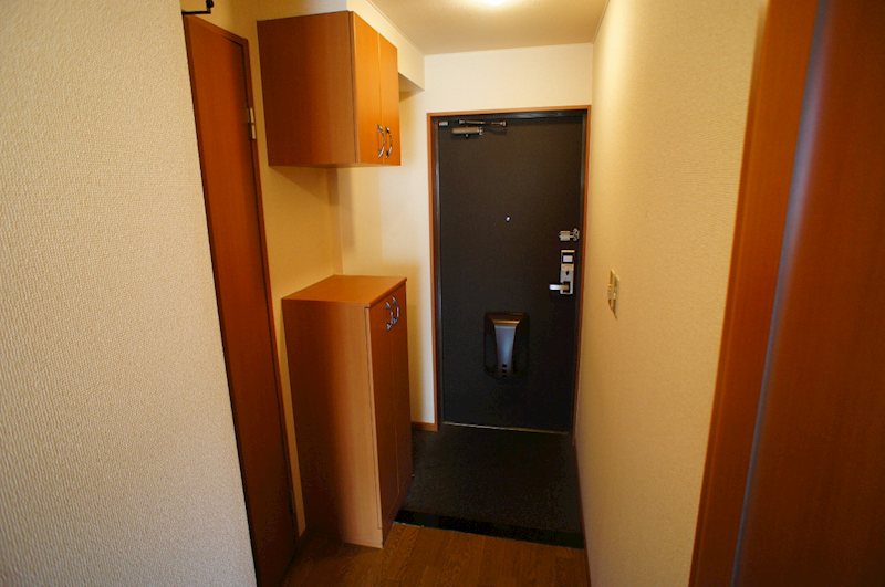 パルウィング東田 玄関