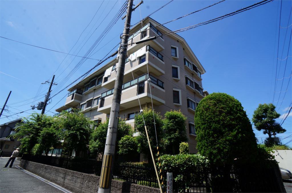 フォルムあやめ池 201号室 外観