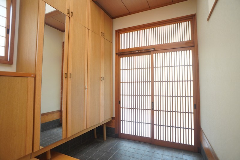 丸山二丁目戸建 玄関