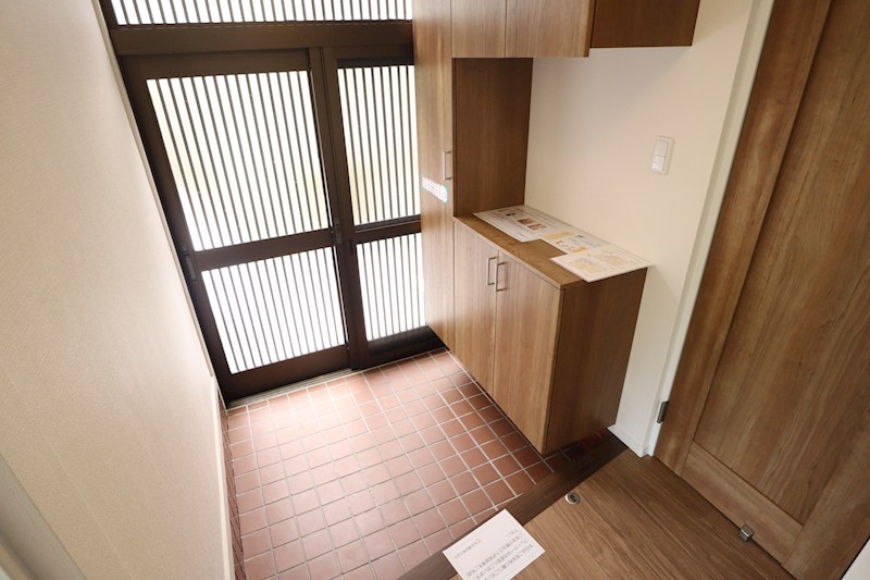 あすか野南貸家 玄関