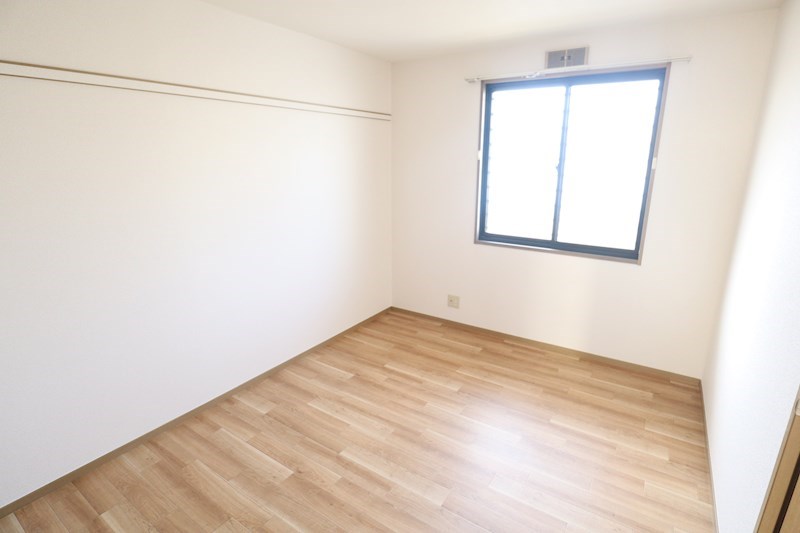 ビクトワールA棟 ベッドルーム