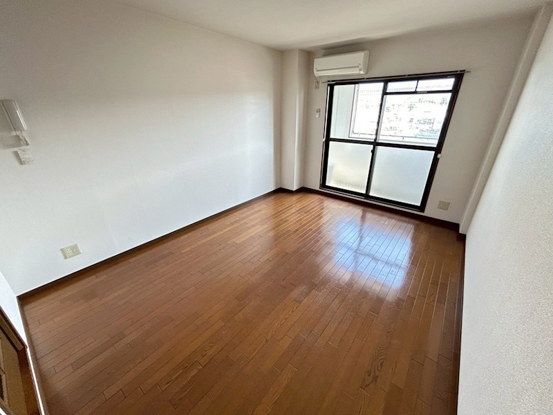 南新町ビル リビング