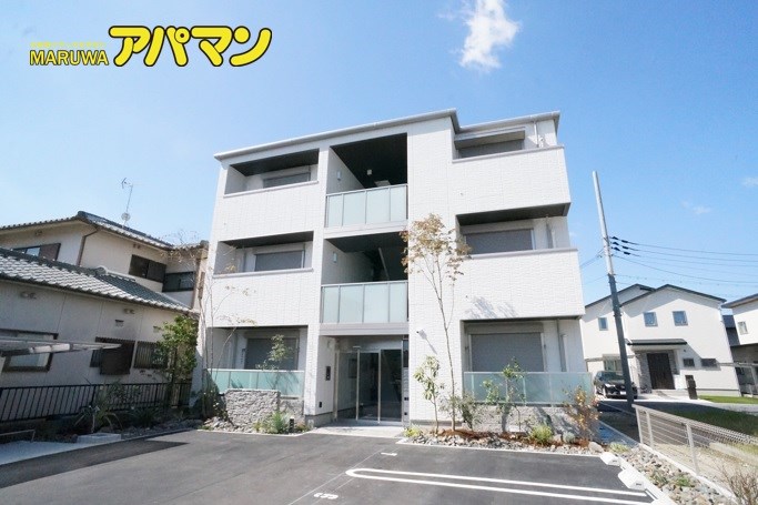 6（ロク） 302号室 外観