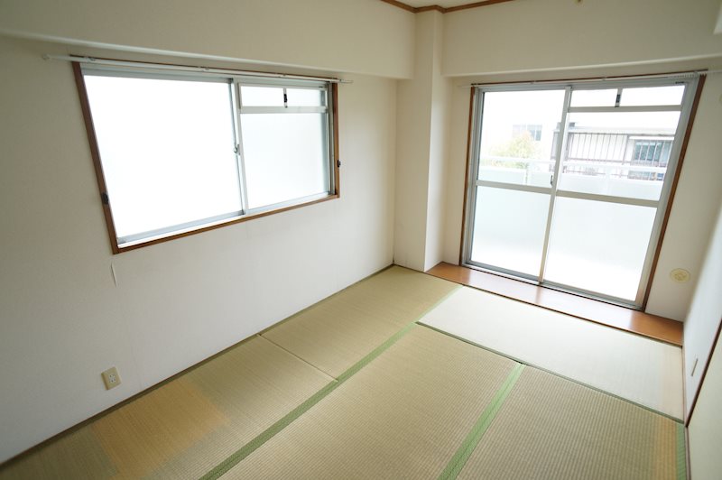メゾン若草 ベッドルーム