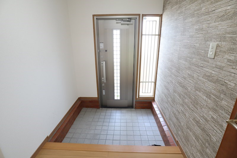 曽我町戸建 玄関
