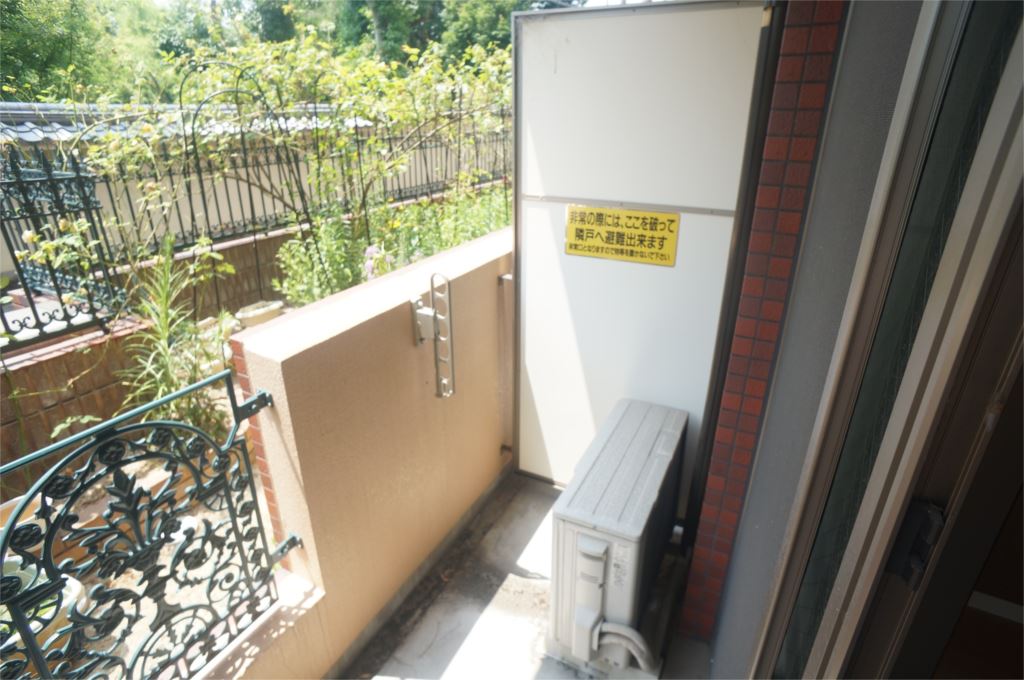 ＬＡ　ＲＩＶＩＥＲＥ　ＯＫＡＭＯＴＯ ベランダ