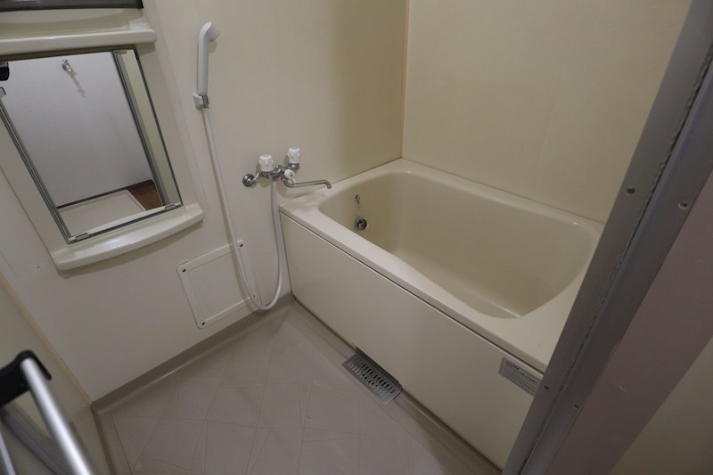 エミール指柳 風呂画像