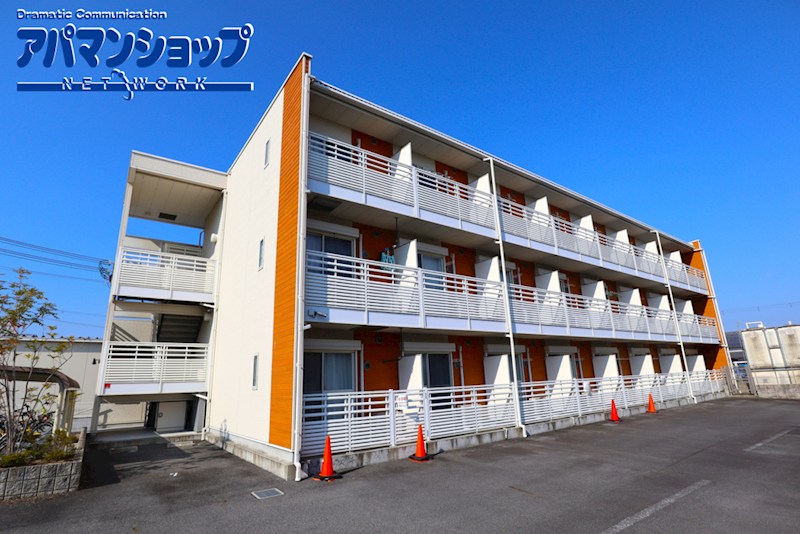 レオネクストコミンチャーレ九条 外観