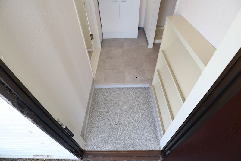 満田ハイツ 玄関