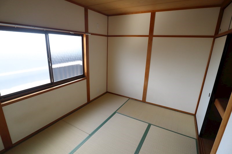 満田ハイツ ベッドルーム