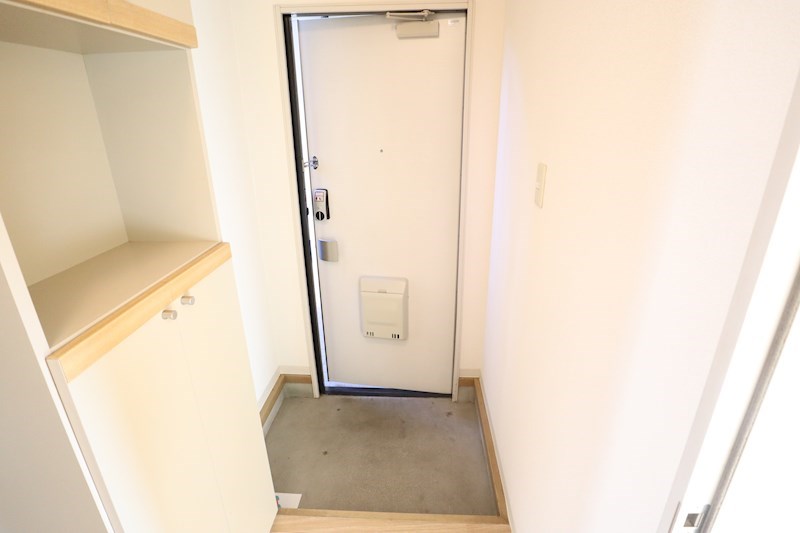 ローレルⅡＤ 玄関