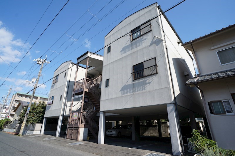 サードニックス 301号室 外観