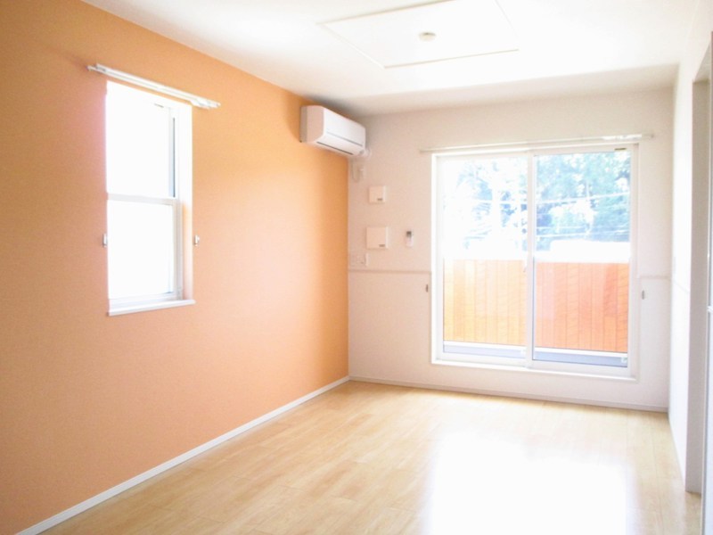 モデルノ・ソーレ リビング