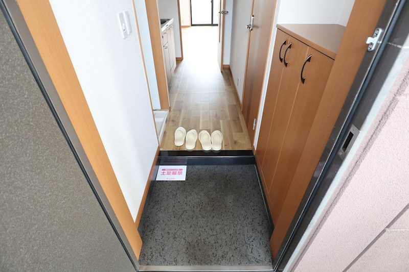 プランドール大和 玄関