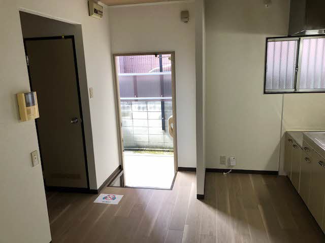 パールハイツ 玄関