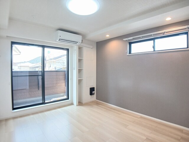 メゾン　リアリⅢ リビング