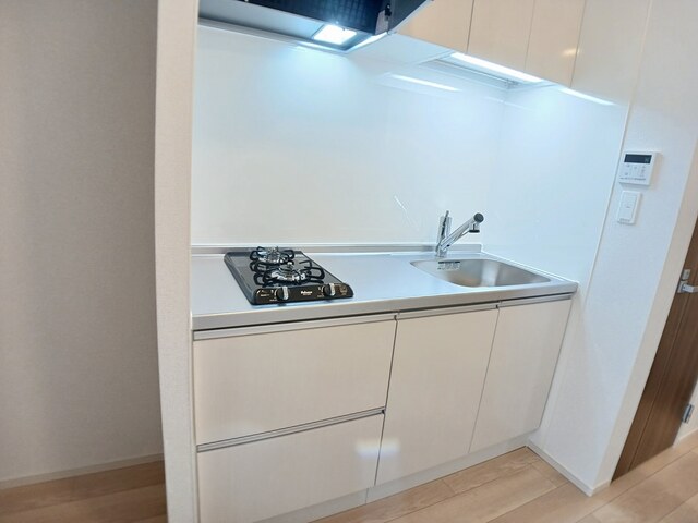 メゾン　リアリⅢ キッチン