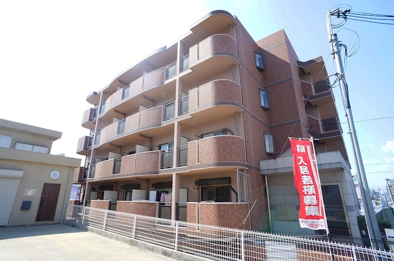 フィオーレ八木 405号室 外観