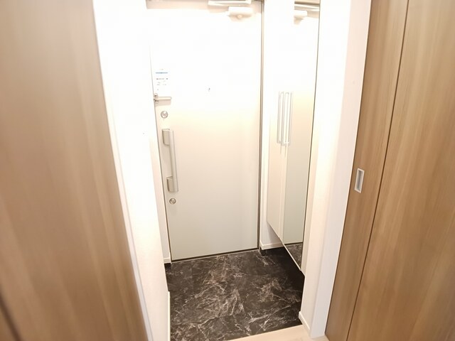 メゾン　リアリⅢ 玄関