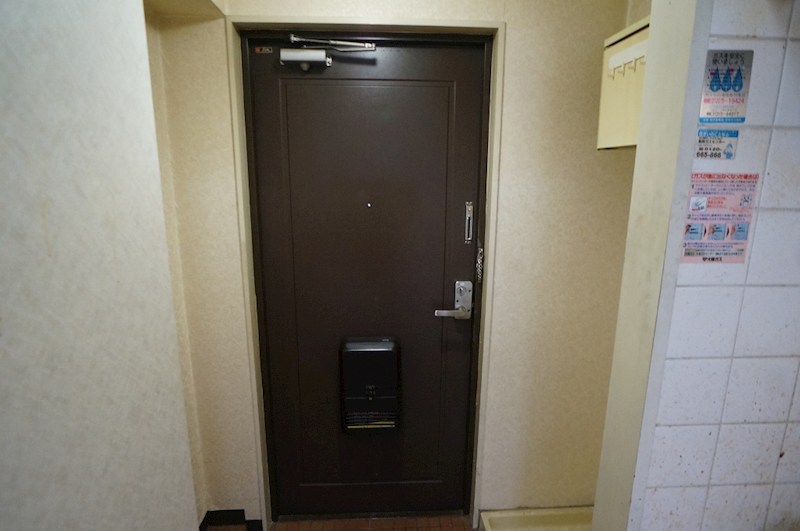 エクセレント河 玄関