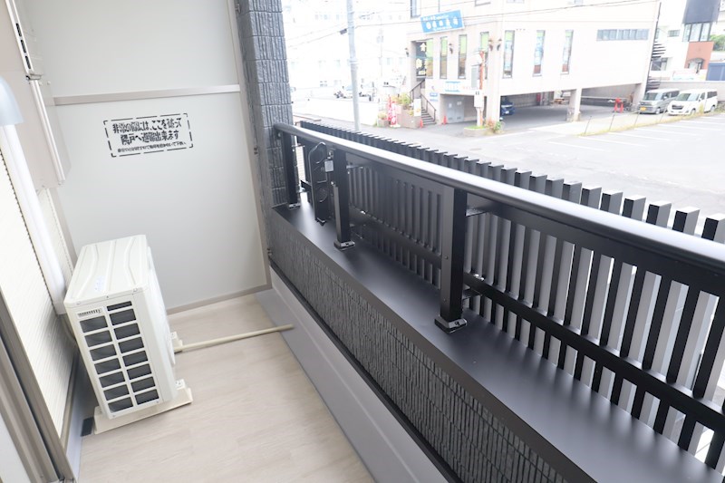 クアトロ・ソレイユ ベランダ