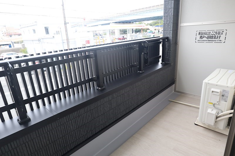 クアトロ・ソレイユ ベランダ