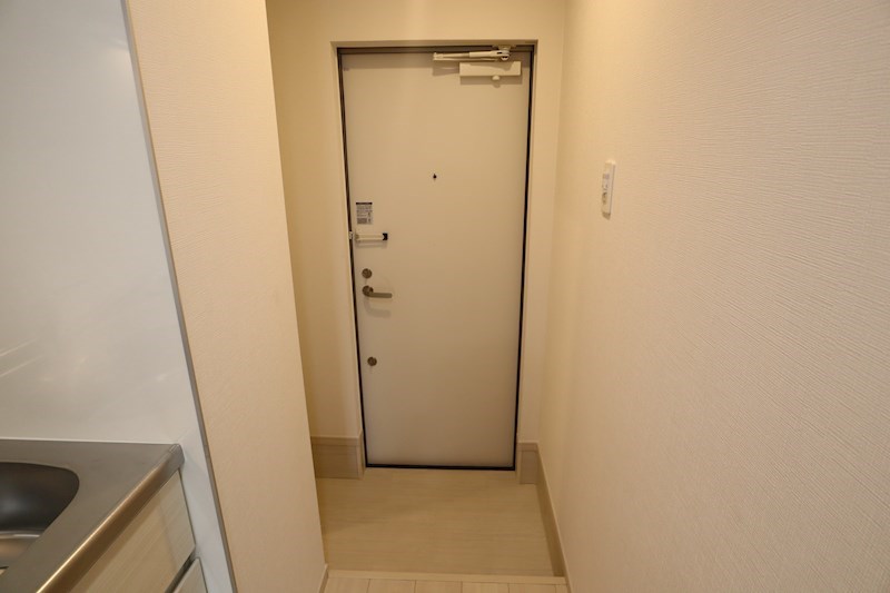 クアトロ・ソレイユ 玄関