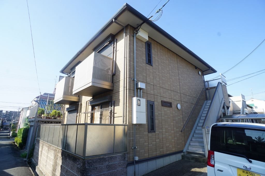 レーブ秋篠 102号室 外観