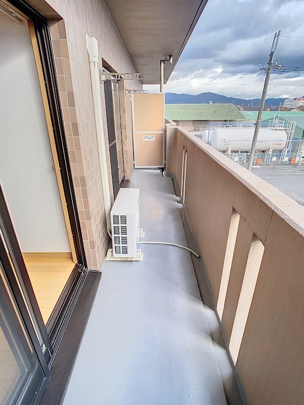 マ　メゾン ベランダ