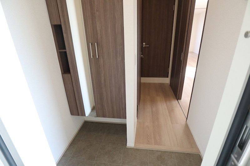 プラムルージュ 玄関