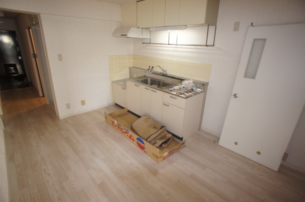 清川五番館 リビング