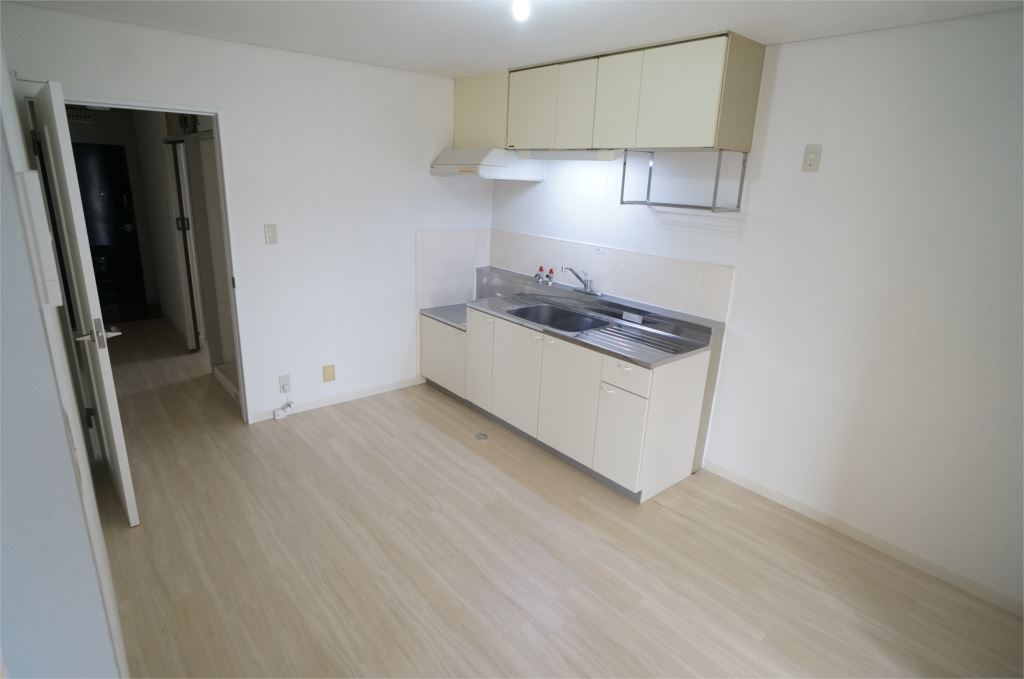 清川五番館 リビング