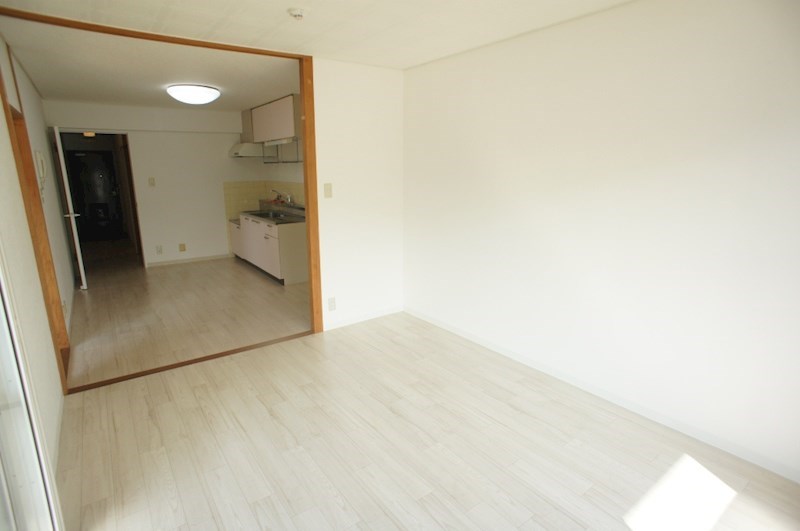 清川五番館 ベッドルーム