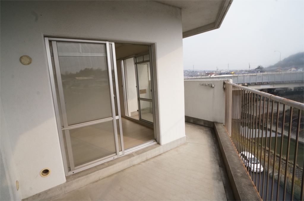 清川五番館 ベランダ