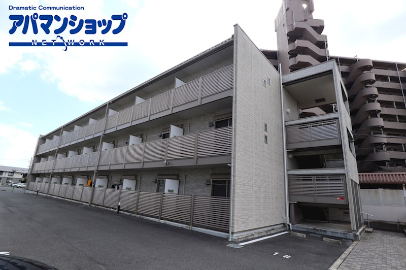 クレイノコミンチャーレドゥーエ 外観