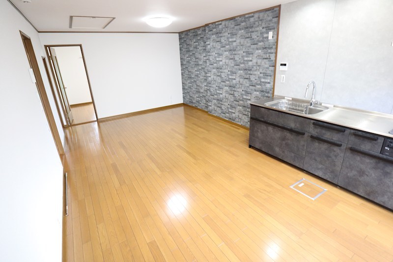 真弓2丁目貸家 リビング