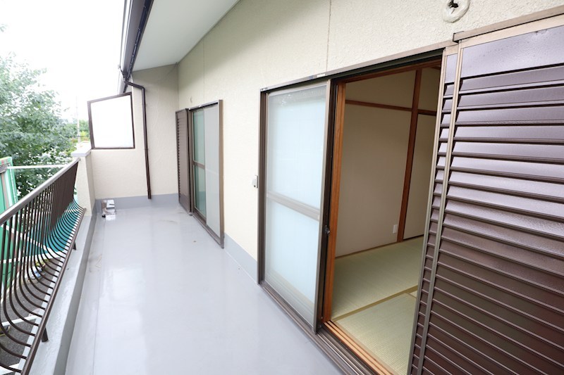 真弓2丁目貸家 ベランダ