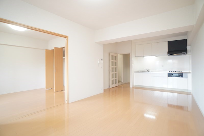 グランドパレス学園前 リビング