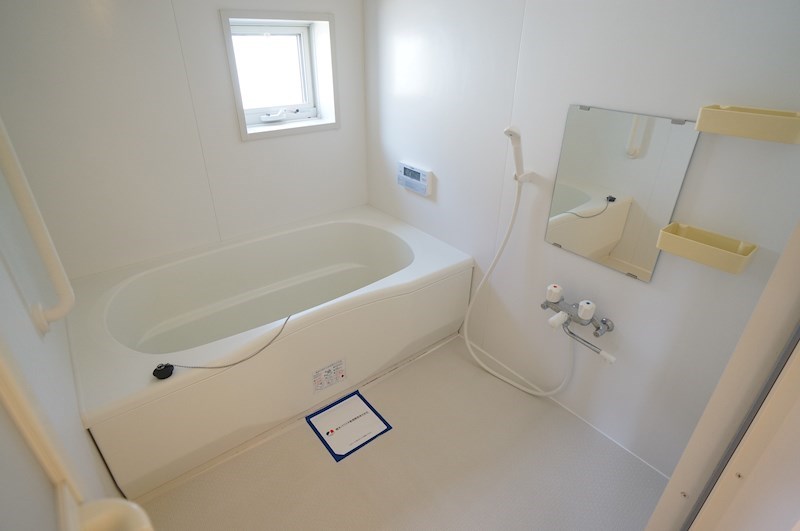 ラフィーネ三室参番館 風呂画像