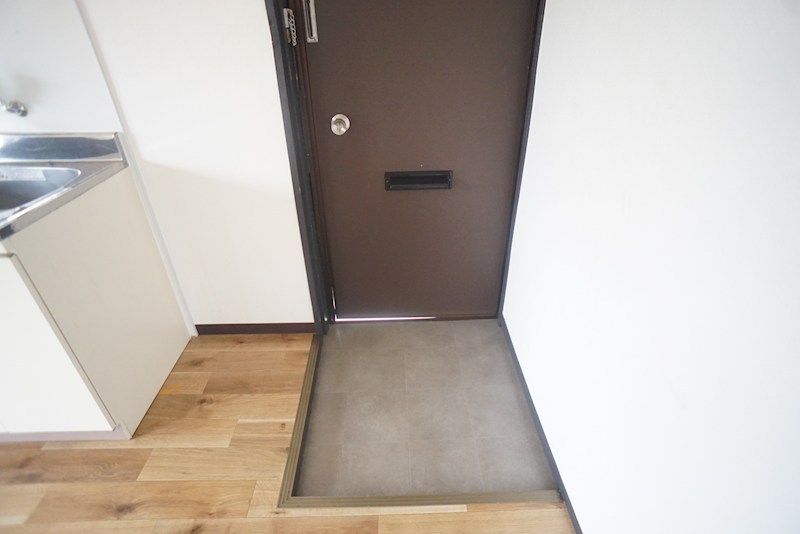 内田ハイツ 玄関