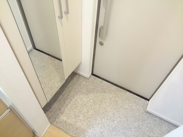 イースト・ヒル 玄関